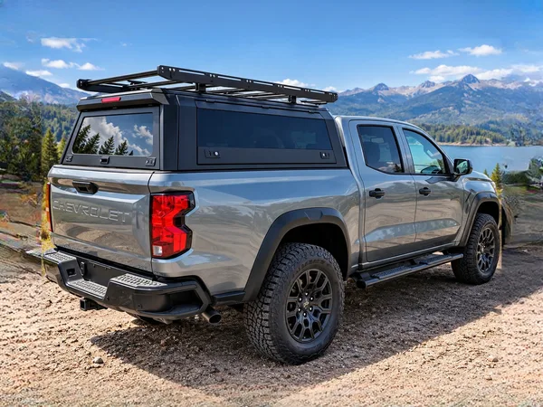 Aluminium ute canopy with roof rack